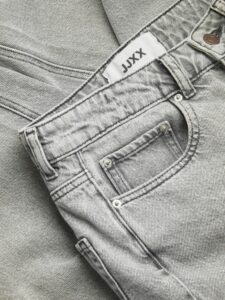 JJXX JXLISBON MOM HW JEANS R4040 DNM NOOS | LIGHT GREY