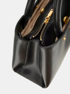 GUESS SARITA GIRLFRIEND SATCHEL ΤΣΑΝΤΑ ΓΥΝΑΙΚΕΙΟ | BLACK