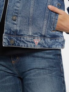 GUESS JEANS GJ OVERSIZE TRUCKER ΜΠΟΥΦΑΝ ΓΥΝΑΙΚΕΙΟ | INDIGO