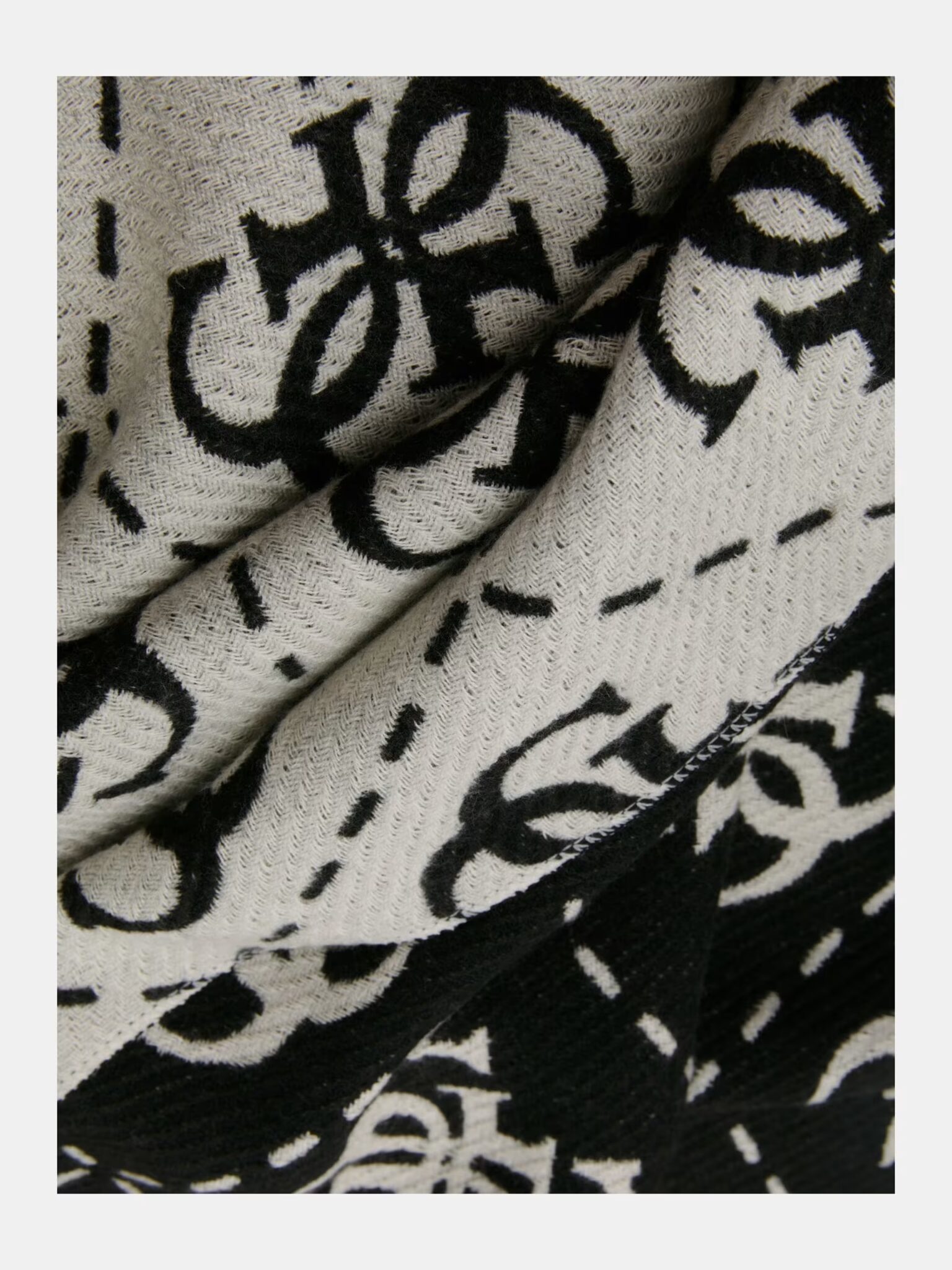 GUESS SCARF 65X180 ΑΞΕΣΟΥΑΡ ΓΥΝΑΙΚΕΙΟ | ANTHRACITE