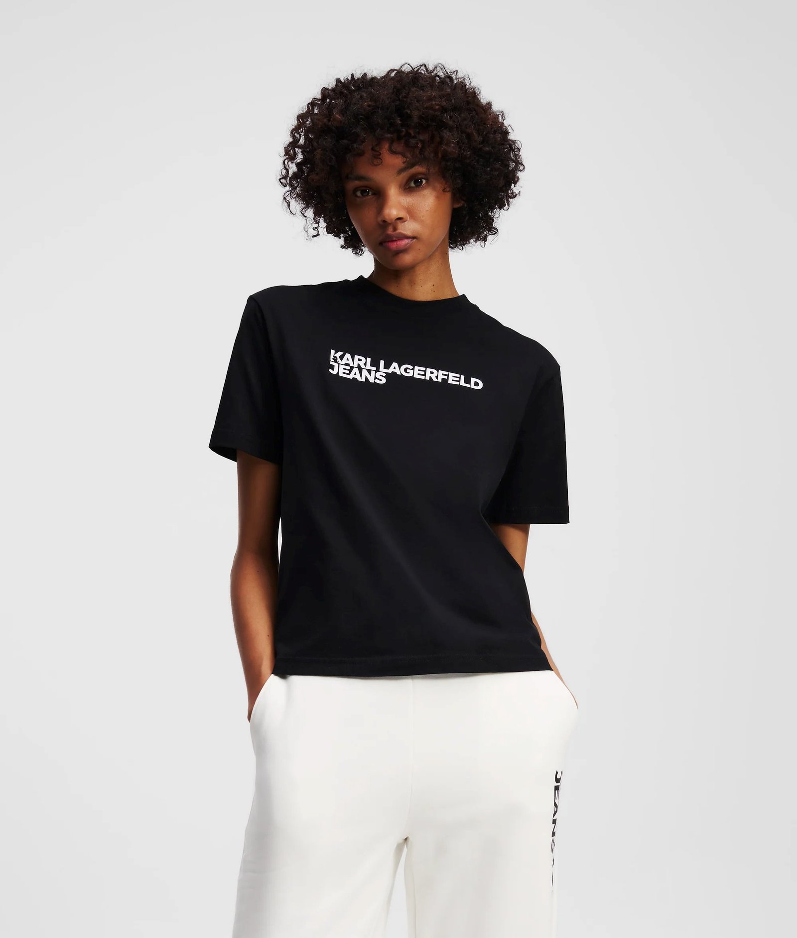 KLJ REG SS ESSENTIAL TEE | BLACK