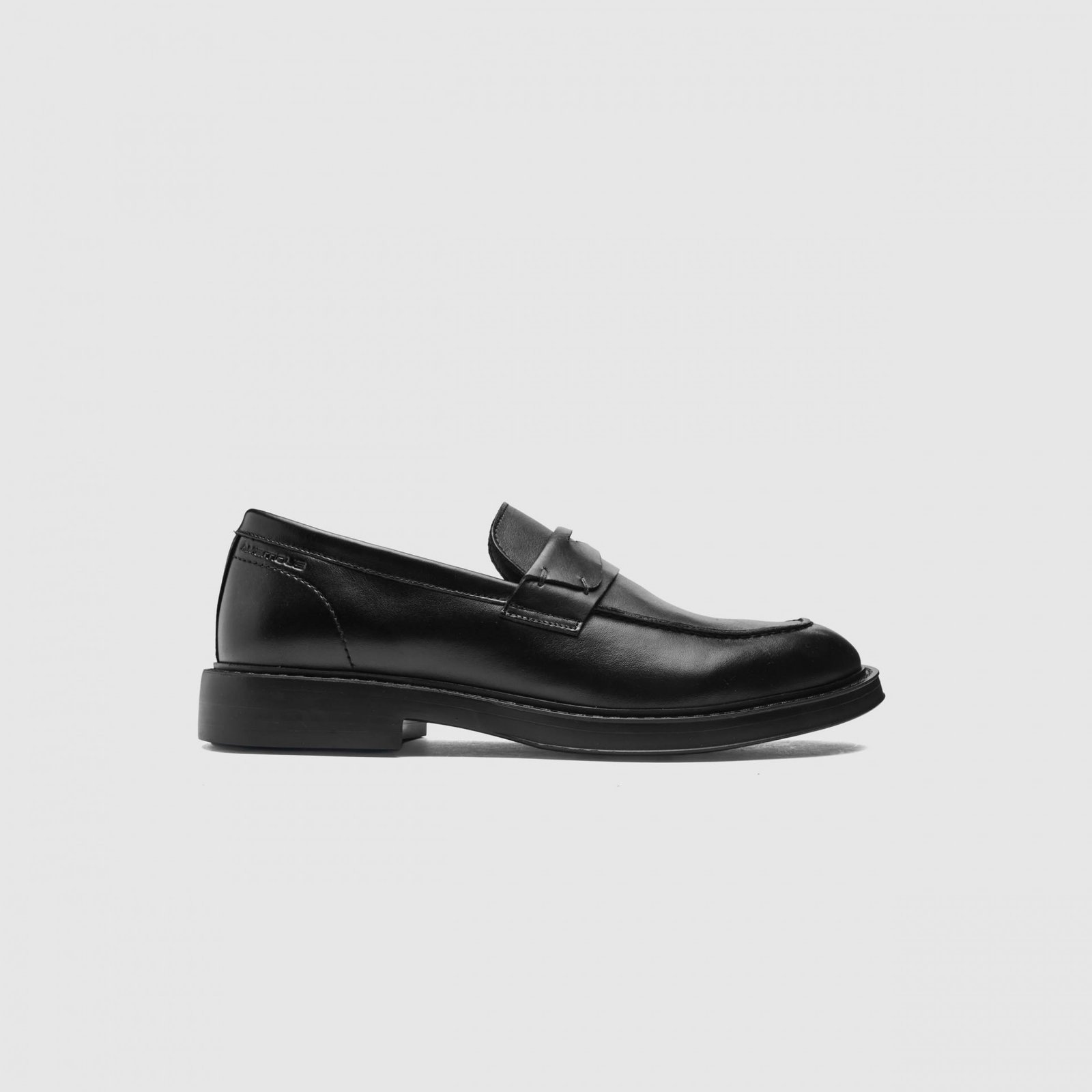 SMART ΠΑΠΟΥΤΣΙ LOAFER | BLACK