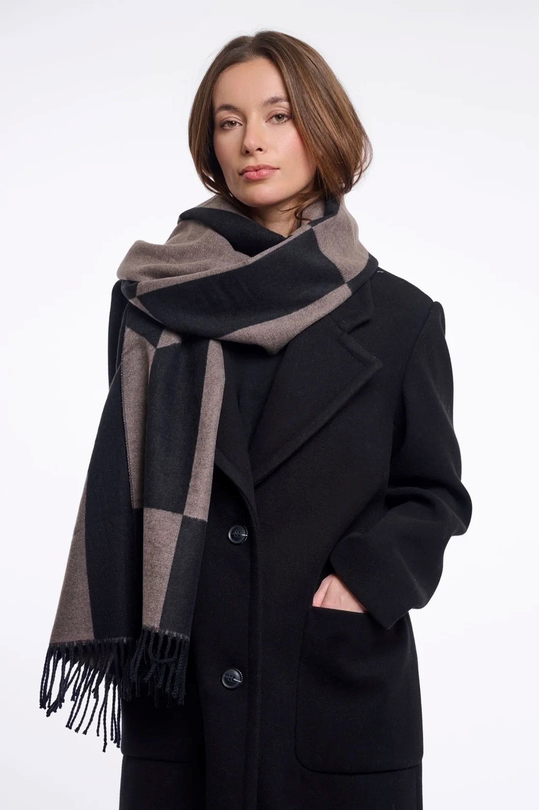 SCARF WITH ALL OVER DRESSIN | BLACK