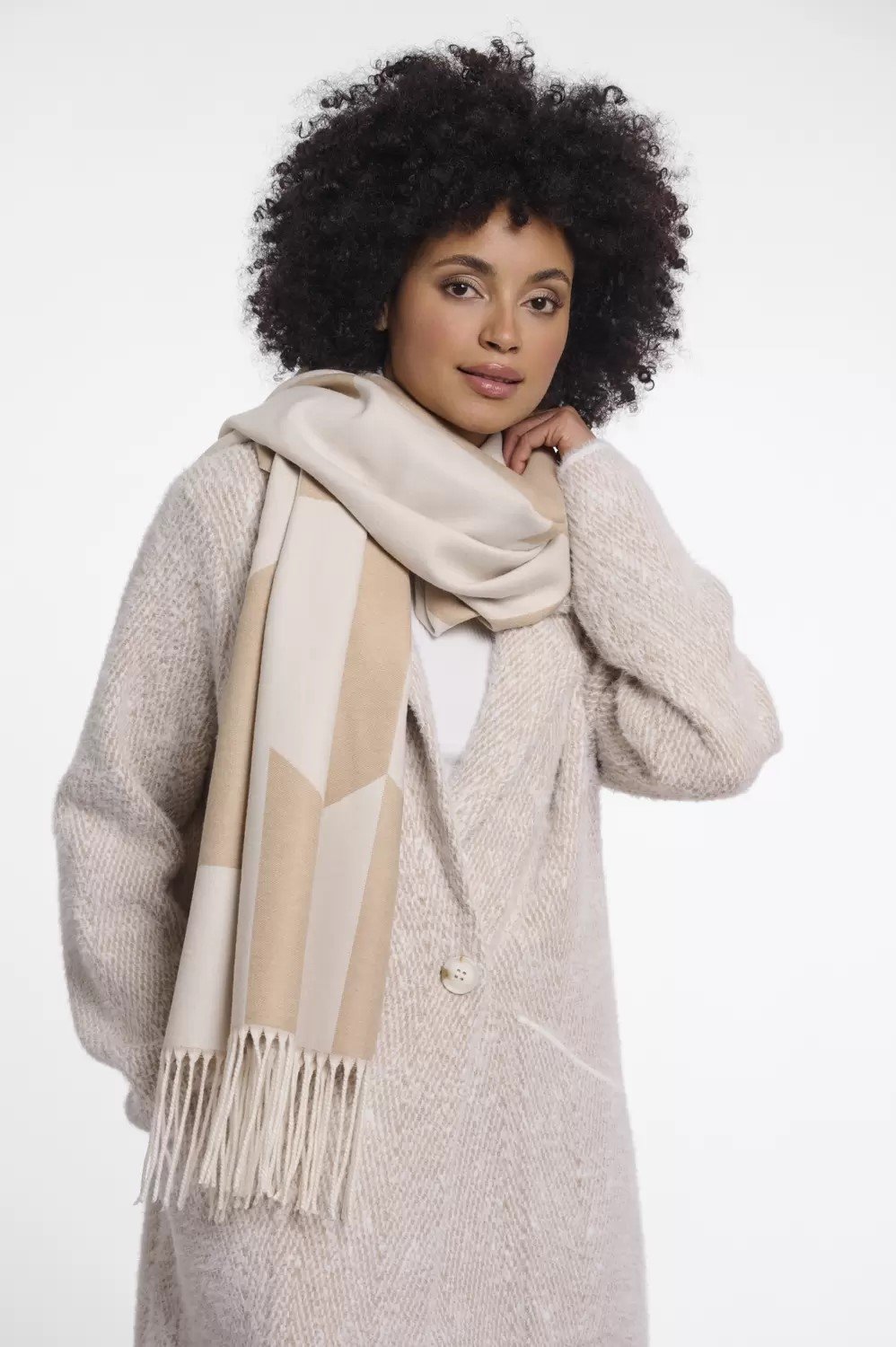 SCARF WITH ALL OVER DRESSIN | BEIGE