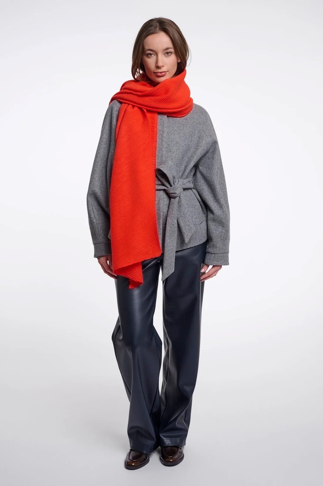 IVIE.7002611_079_2